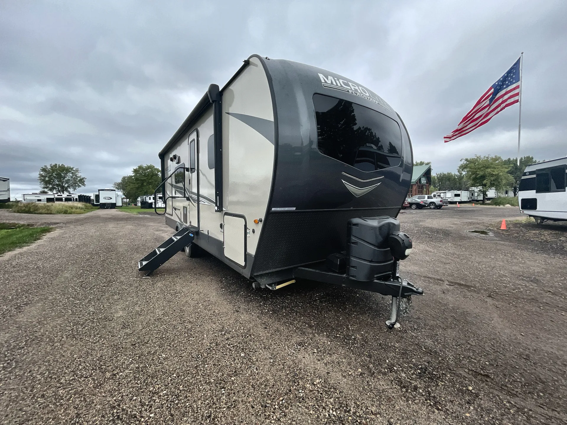 2022 Forest River Flagstaff Micro Lite 25BSDS
