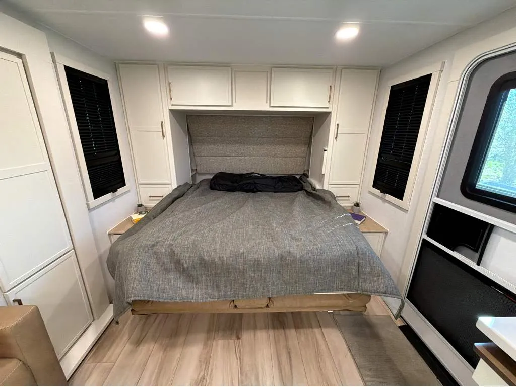 2026 Brinkley Model Ix 20X, Photos photo 15