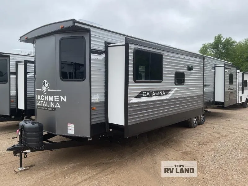 2025 Coachmen Catalina Destination Series 39MKTS - Photo 4