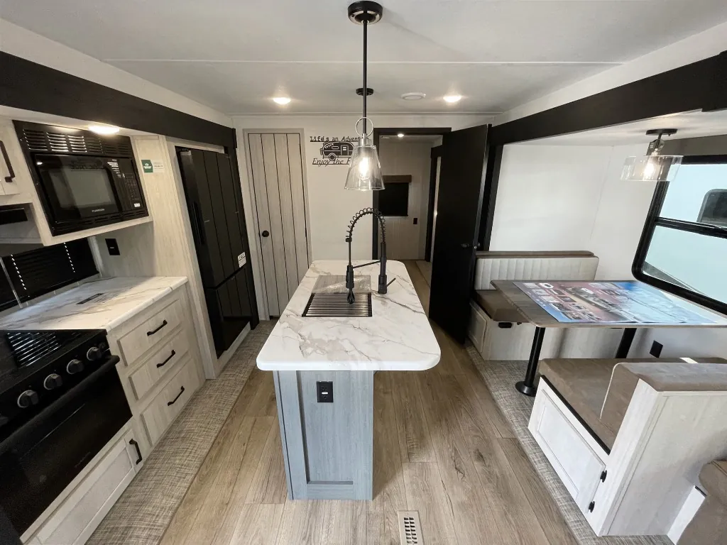 2027 Forest River Puma 32BHFS - Photo 4