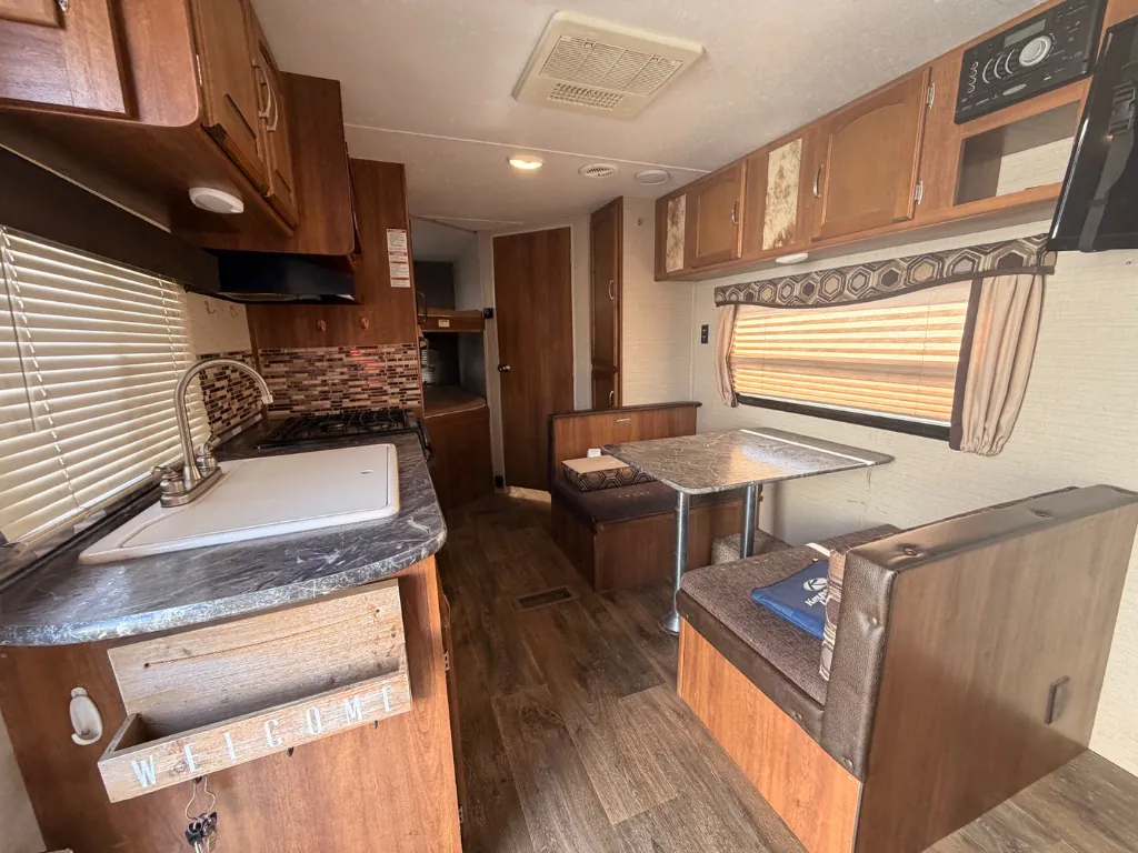 2016 Keystone Springdale 220BHWE, Photos photo 13