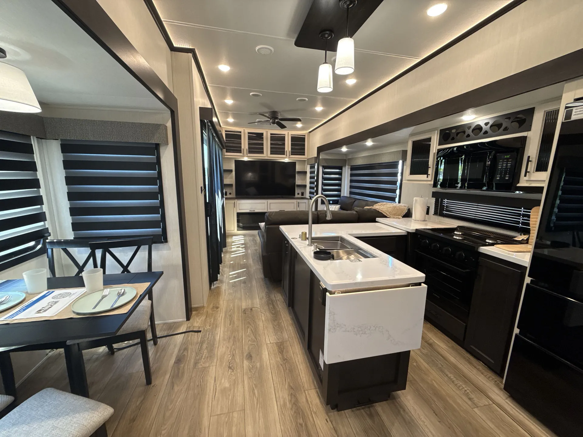 2025 Forest River Sabre 33RLP - Photo 3