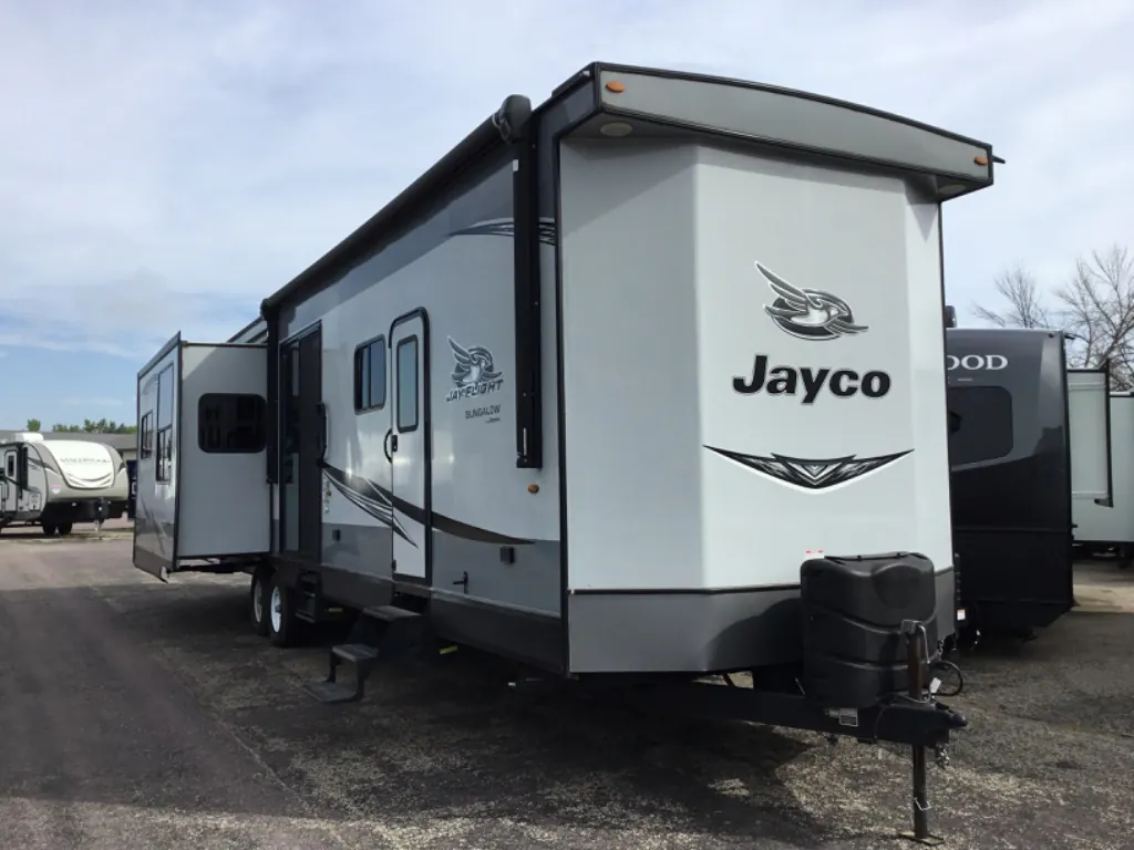 2021 Jayco Jay Flight Bungalow 40FBTS - Photo 2
