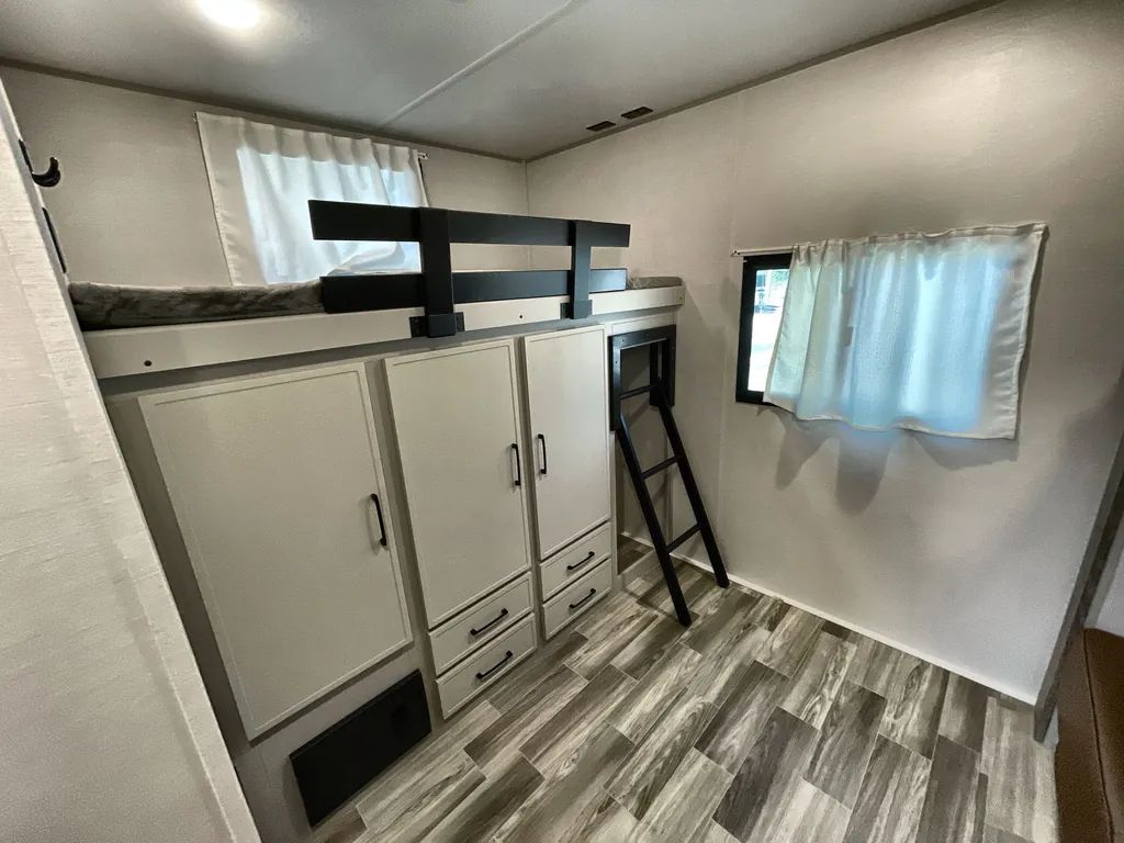 2025 Forest River Vibe 3400BH, Photos photo 15