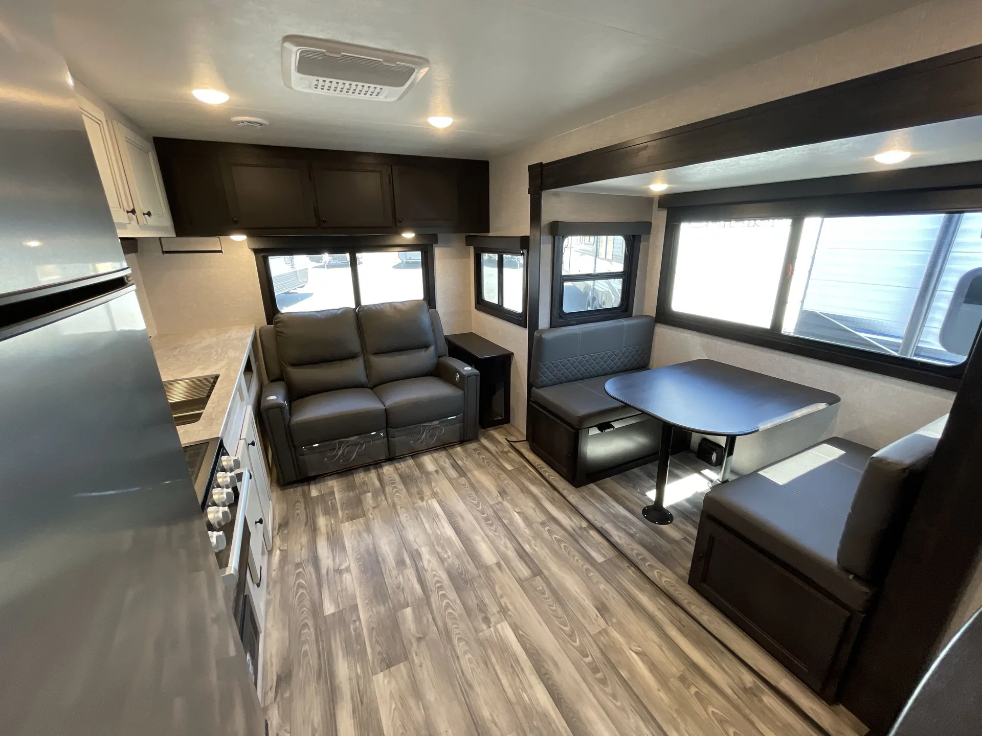 2023 Highland Ridge Range Lite 242RL dealer photo 2 from Camping World