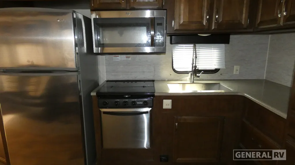 2018 Forest River Wildwood DLX 353FLFB, Photos photo 6