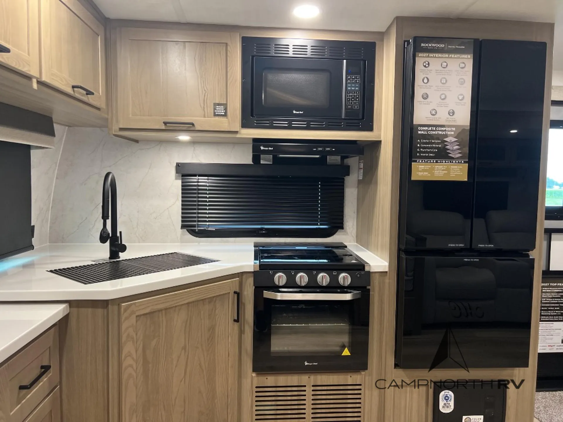 2027 Forest River Rockwood Ultra Lite 2608BS — Photo 5