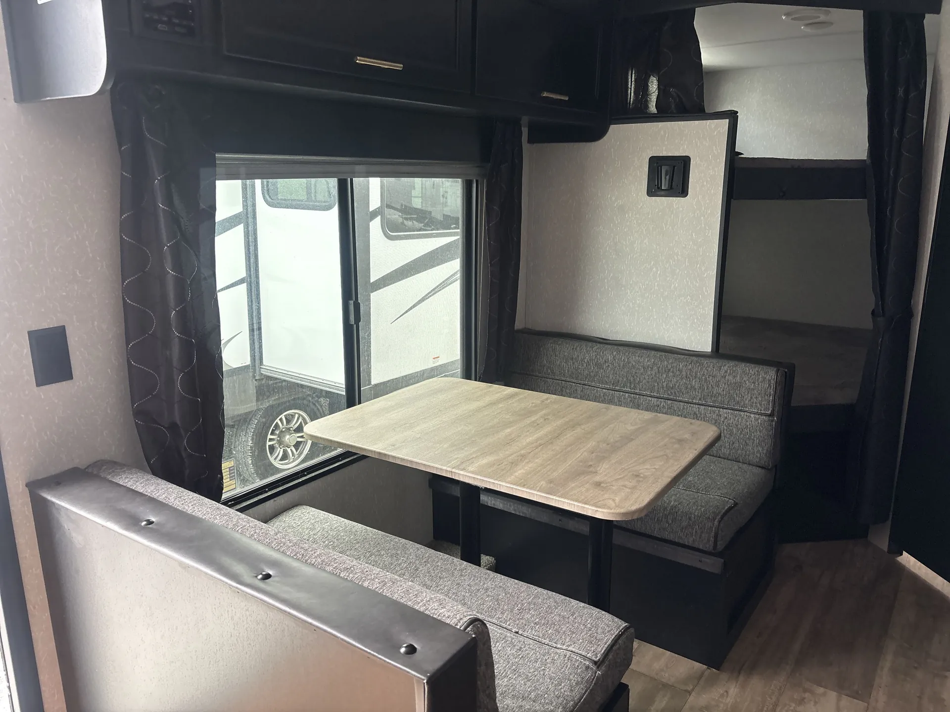 2022 Forest River Cherokee Grey Wolf 26DJSE — living area main