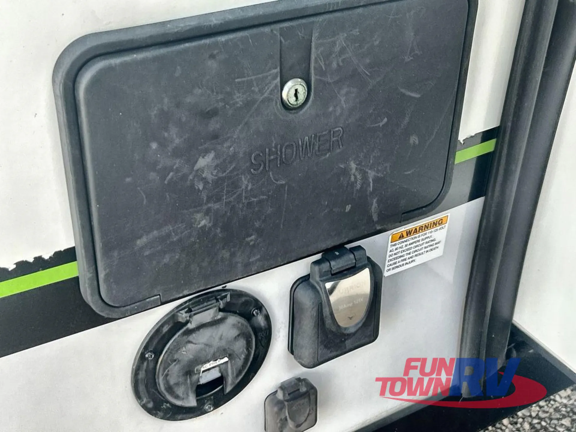 2019 Forest River Rockwood Premier 2516G — Photo 7