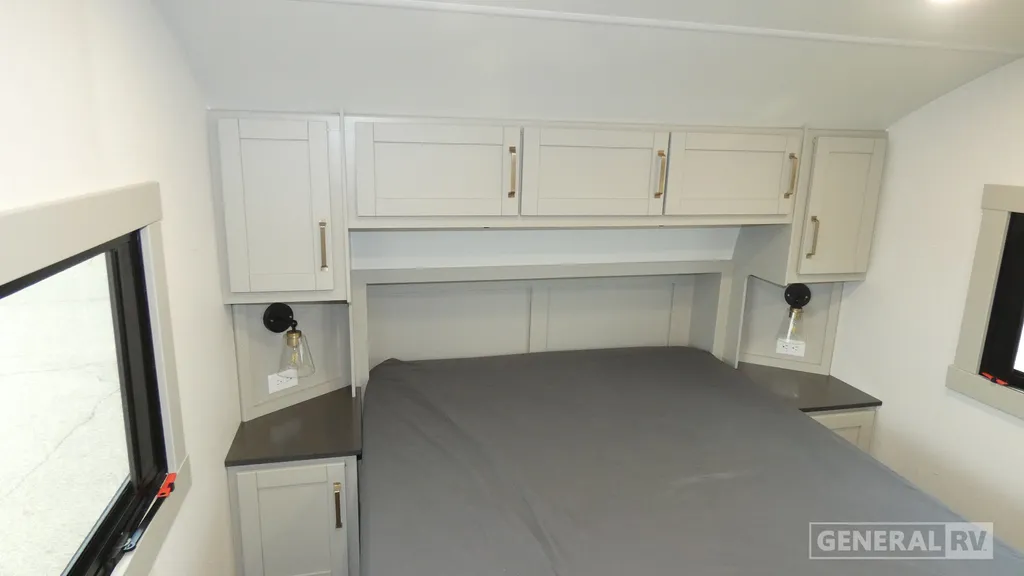 2025 Brinkley Model Z 2670, Photos photo 9