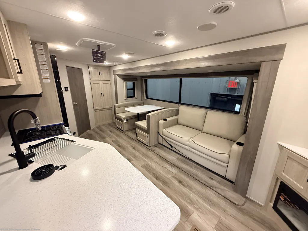 2026 Coachmen Catalina Legacy Edition 243RBS, Photos photo 11
