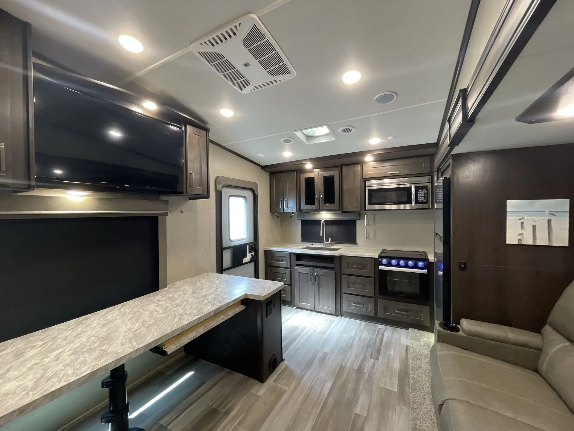 2022 Grand Design Reflection 150 Series 226RK — living area main