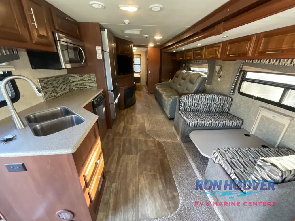 2015 Forest River RV Georgetown 335DS, Photos photo 12
