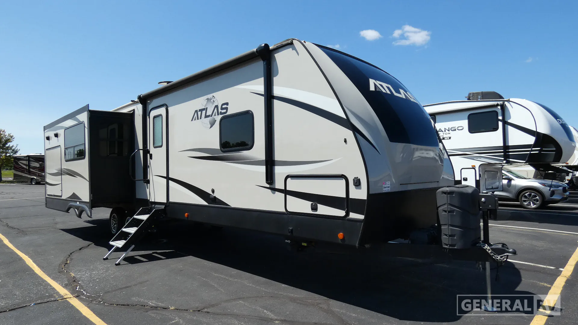 2019 Dutchmen Atlas 3302RL - Photo 2