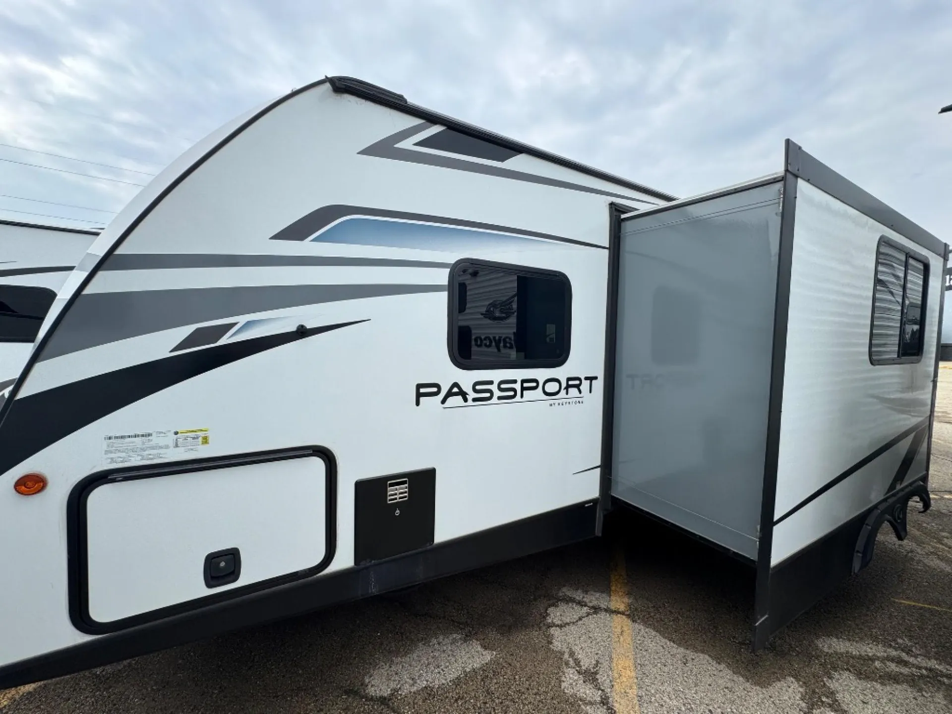 2021 Keystone Passport 2400RB - Photo 4