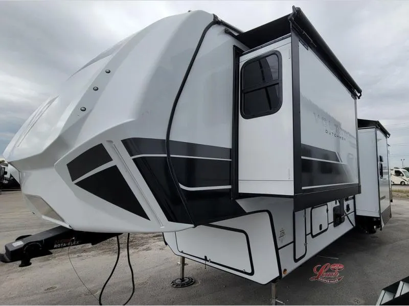 2026 Dutchmen RV Voltage New    3850 - Photo 2