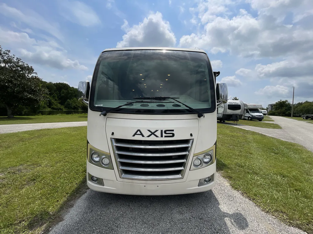 2023 Thor Motor Coach Axis 24.3, Photos photo 4