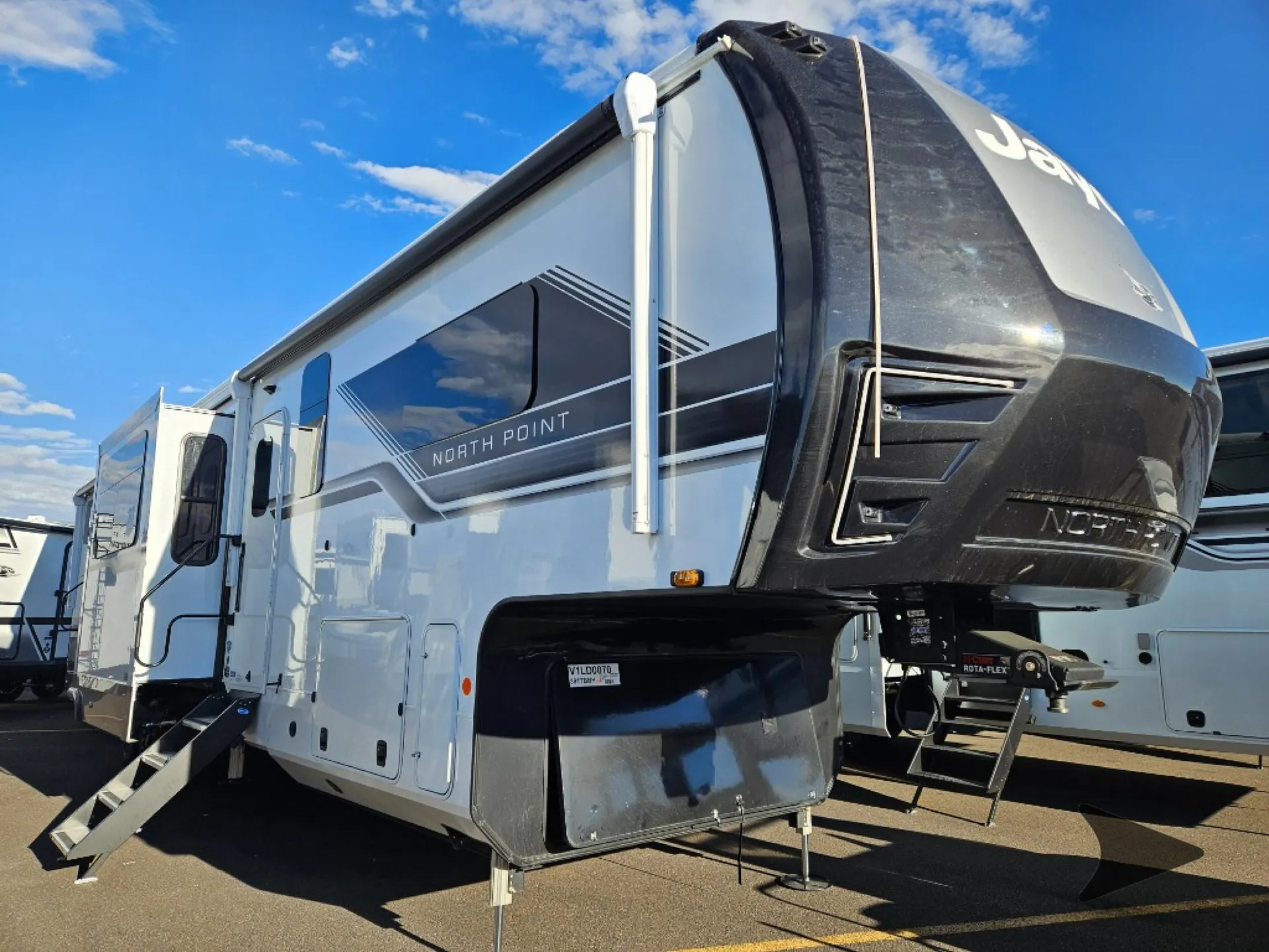 2027 Jayco North Point 391TBBH