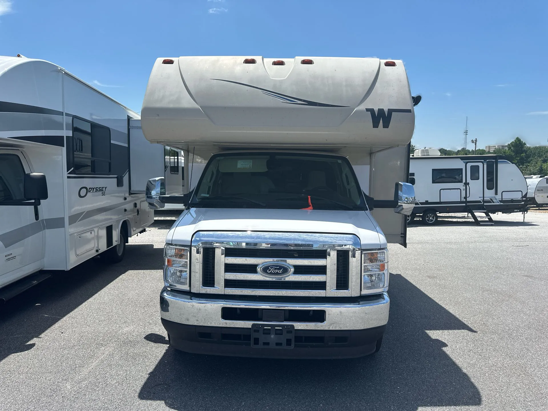 2024 Winnebago Minnie Winnie 31H - Photo 3