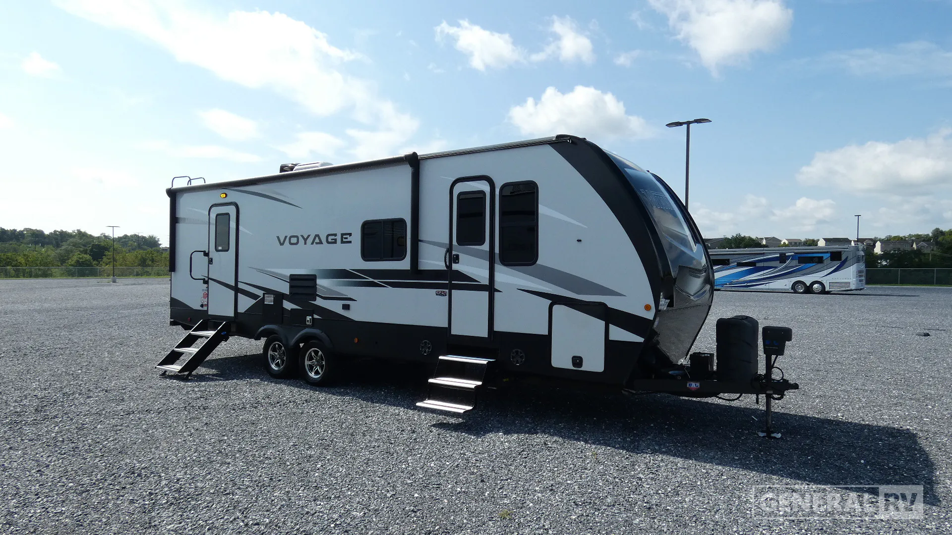 2021 Winnebago Voyage 2831RB - Photo 2