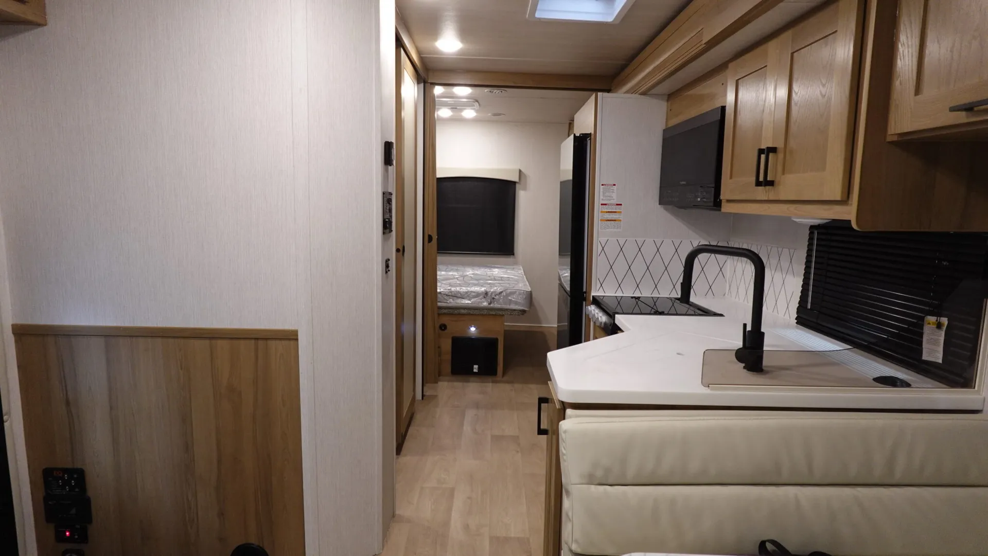 2026 NeXus RV Wraith 30F - Photo 3