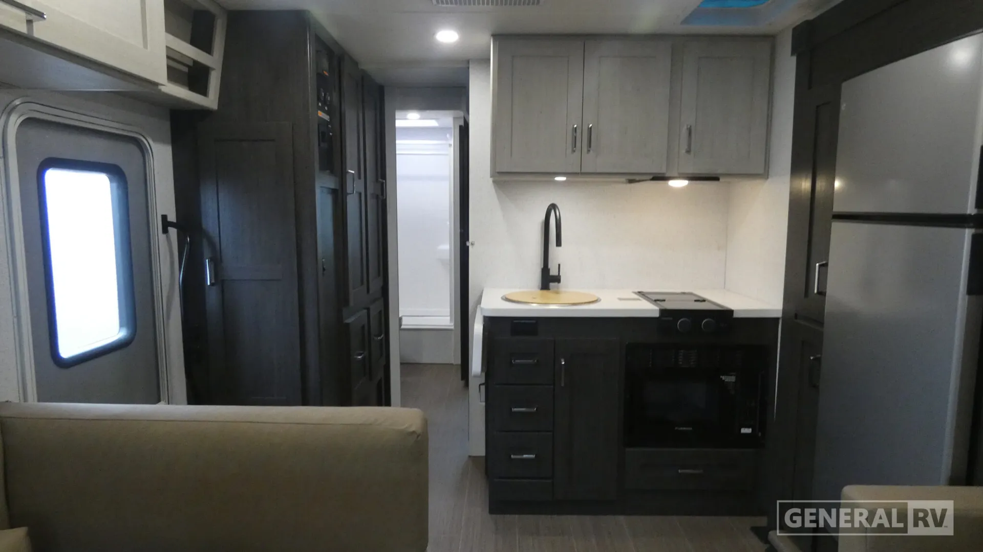 2027 Winnebago Sunflyer 26FE - Photo 3