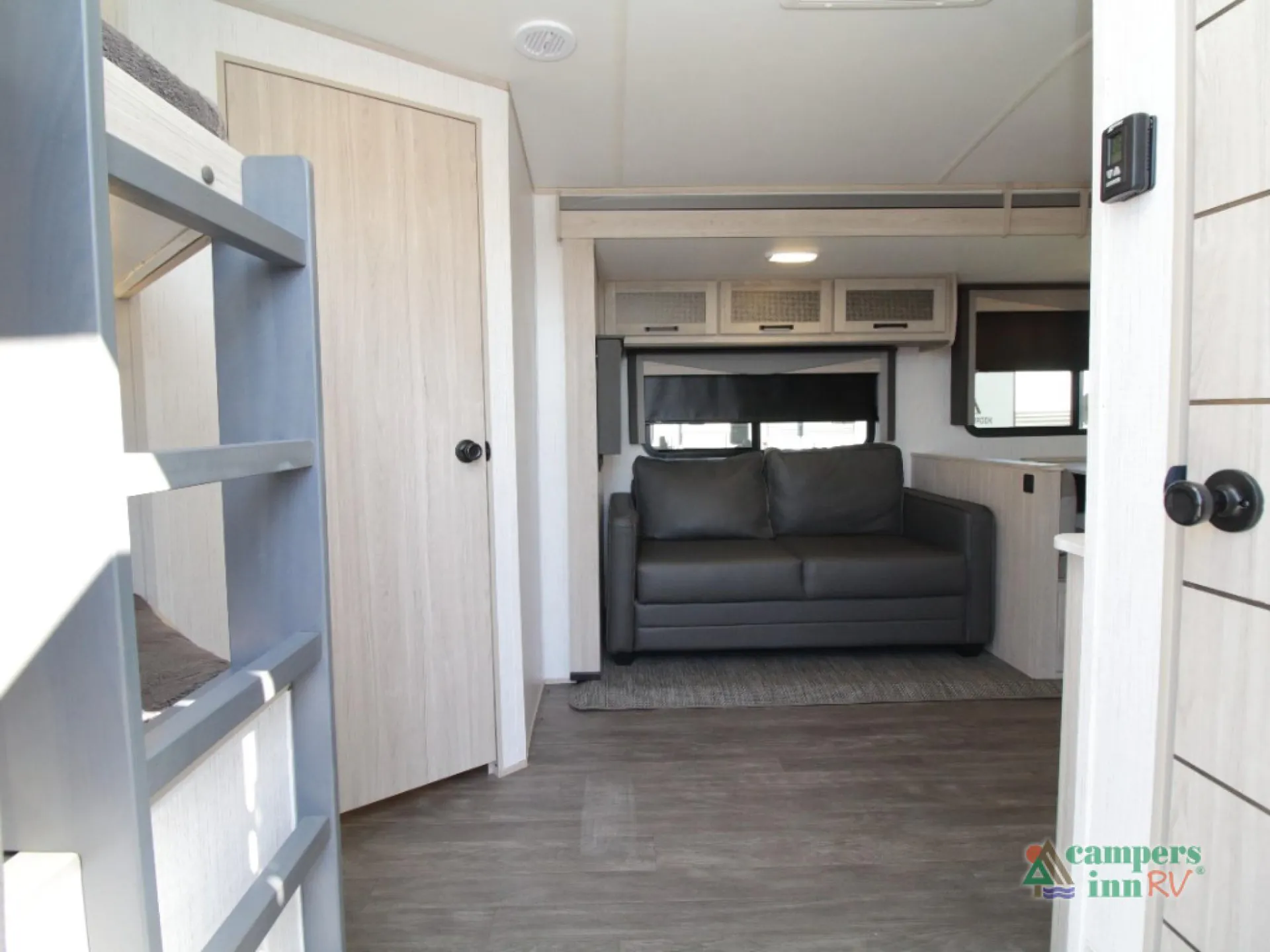 2022 Cruiser RV Twilight Signature TWS 2800 - Photo 4