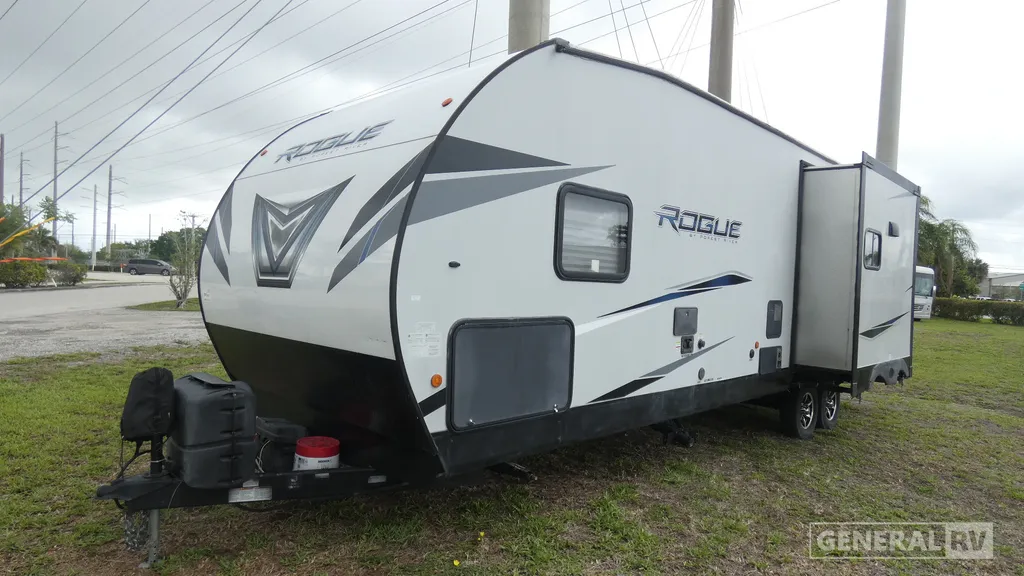 2021 Forest River Vengeance Rogue 26V, Photos photo 5