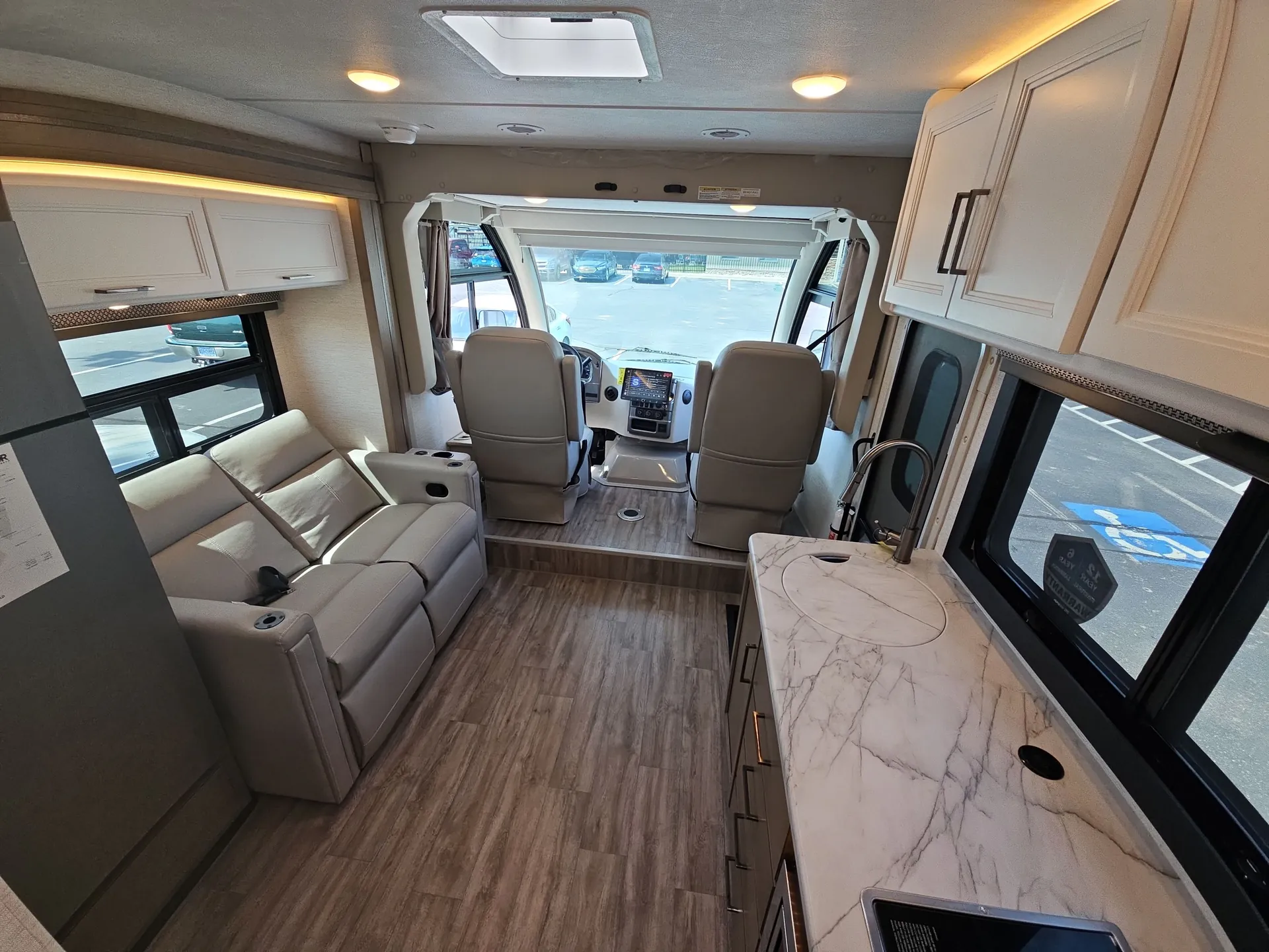 2026 Thor Motor Coach Freedom Traveler A26 — living area main
