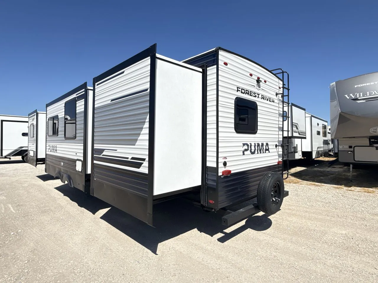2027 Forest River Puma 32BHFS — Photo 6
