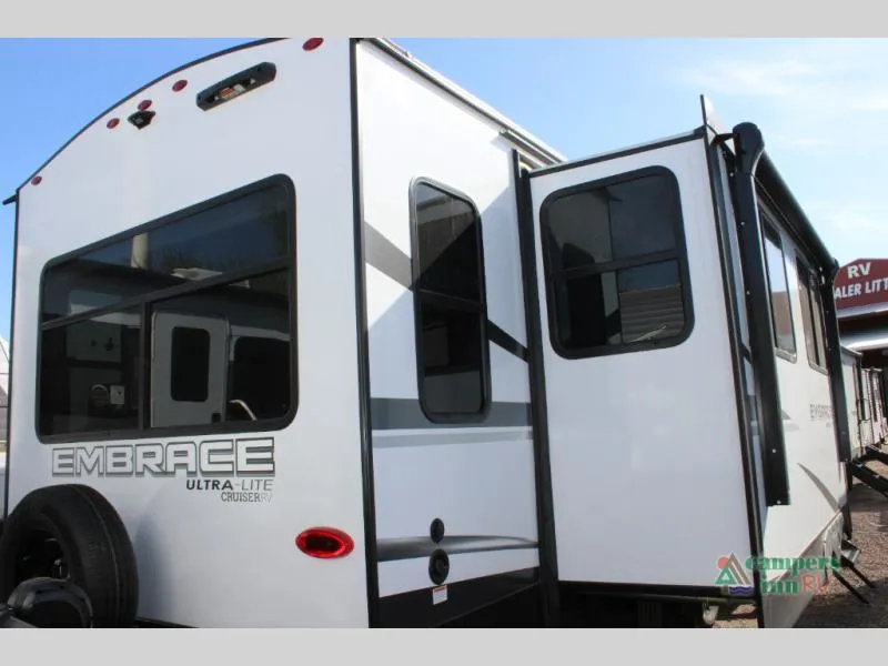 2026 Cruiser Embrace EL30RL - Photo 3