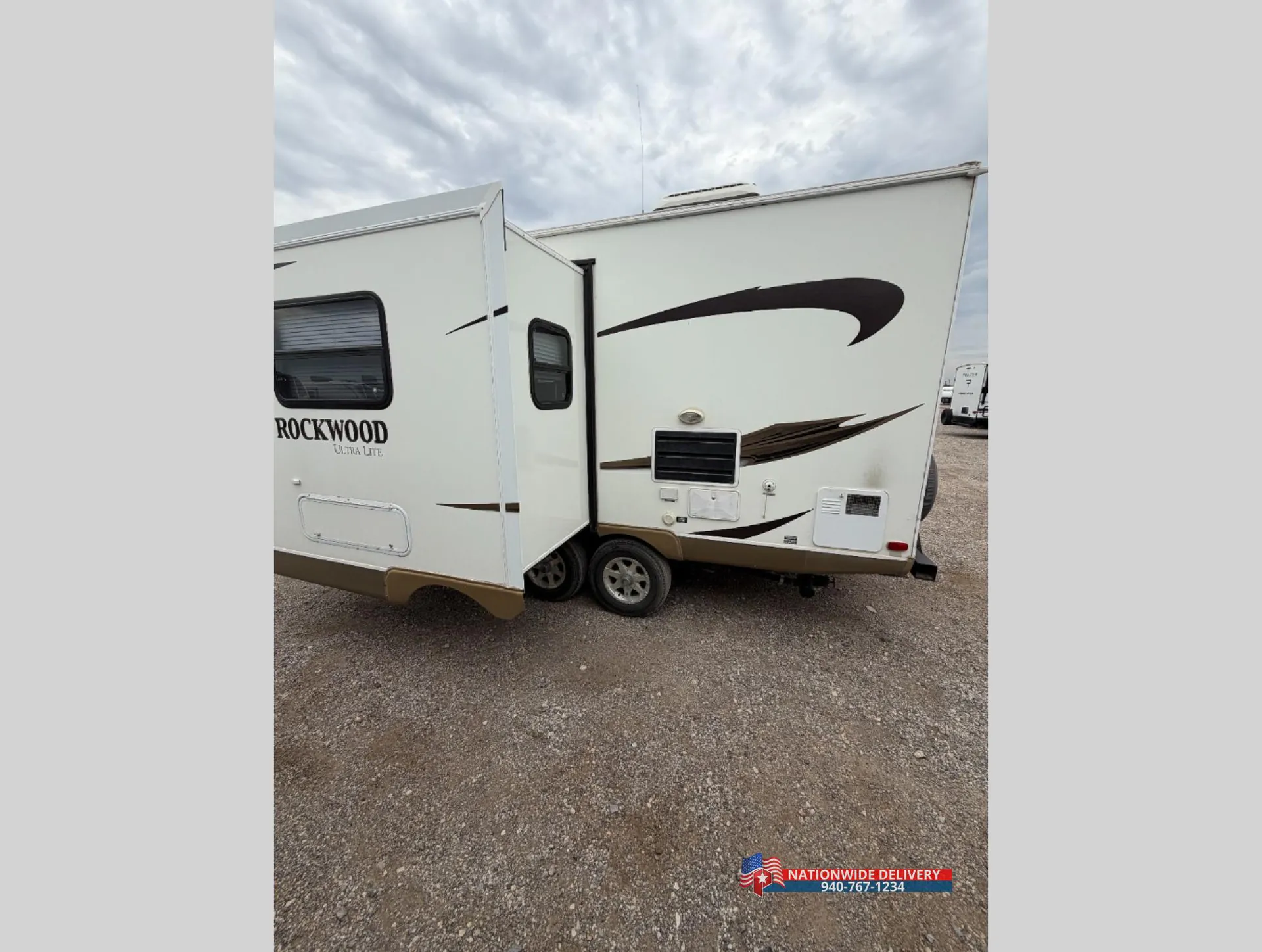 2013 Forest River Rockwood Ultra Lite 2304S - Photo 3