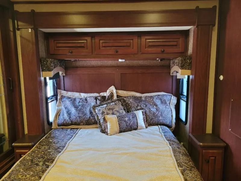 2013 Forest River Berkshire 390 FL, Photos photo 19