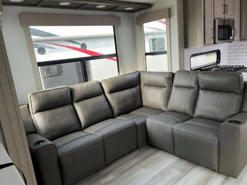 2026 Grand Design Momentum M-Class 414M, Photos photo 11