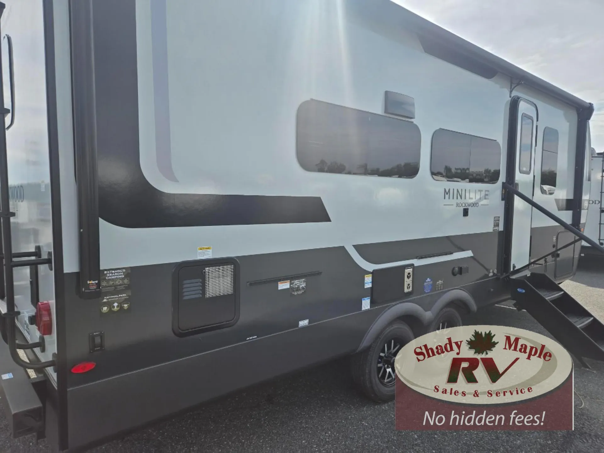 2027 Forest River Rockwood Mini Lite 2524FBT — Photo 6