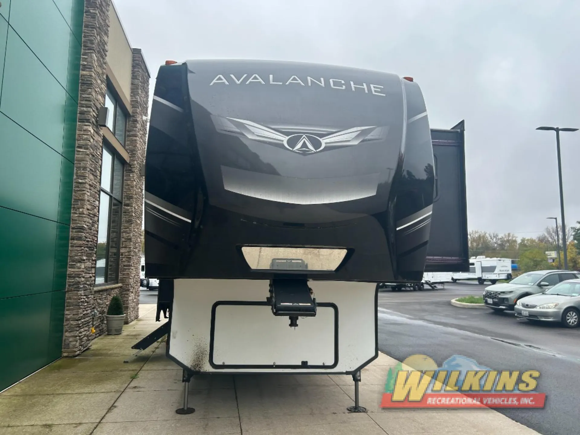 2020 Keystone Avalanche 320RS - Photo 4