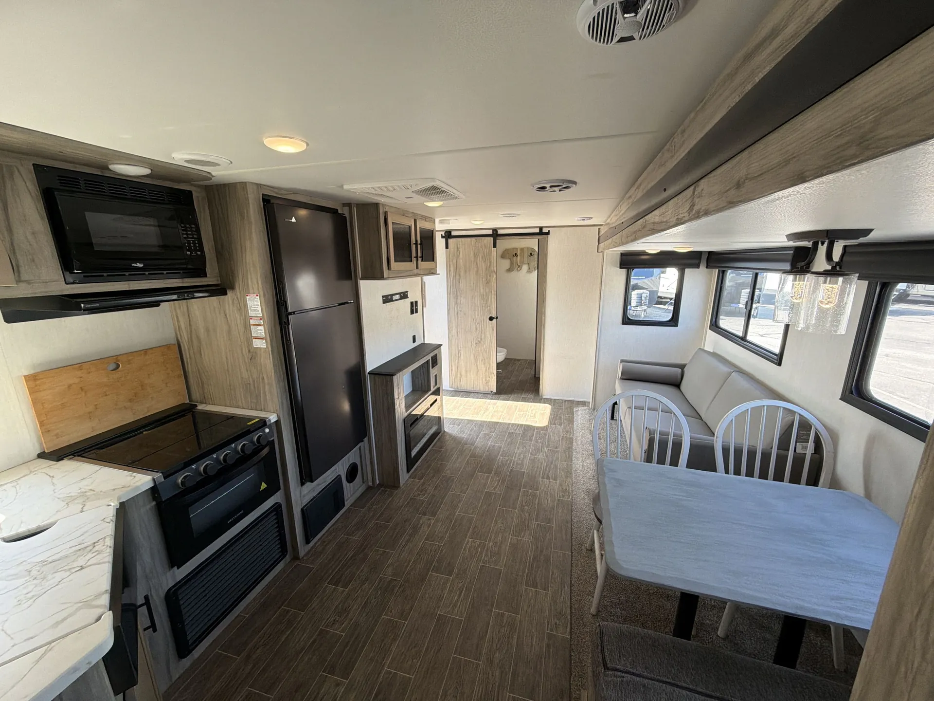 2021 Forest River Cherokee Alpha Wolf 26RB-L — living area main