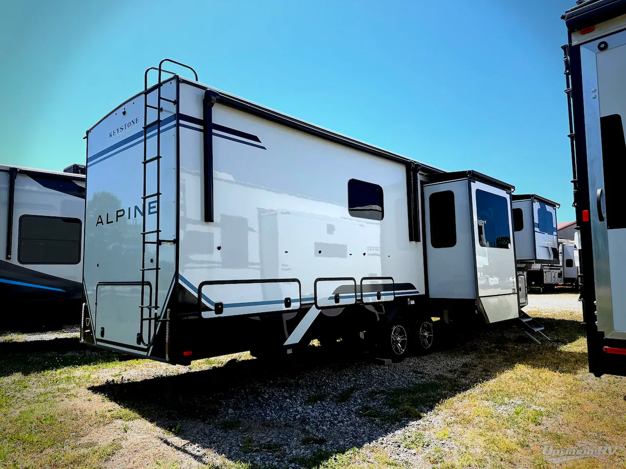 2026 Keystone Alpine 3710FL - Photo 3
