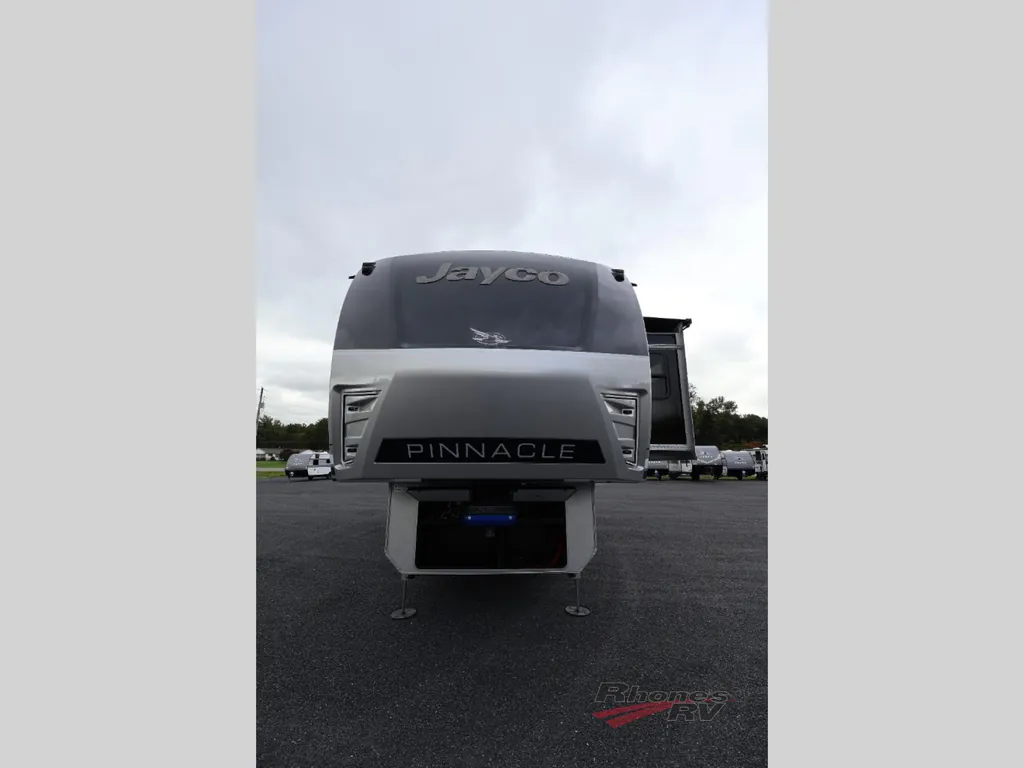 2027 Jayco Pinnacle 32RLTS, Photos photo 2