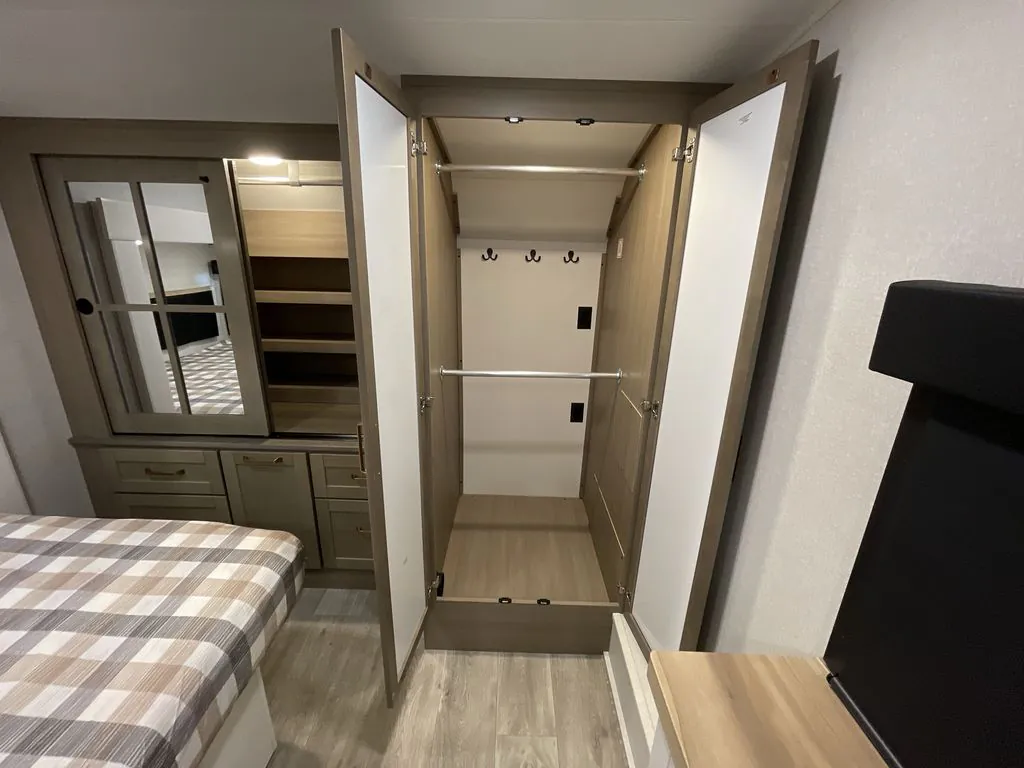 2026 Jayco Eagle 321RSTS, Photos photo 35
