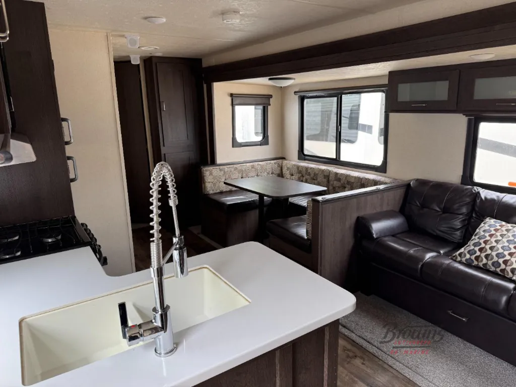 2019 Forest River Wildwood 31KQBTS, Photos photo 7
