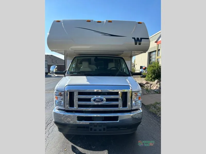 2025 Winnebago Minnie Winnie 26T - Photo 4