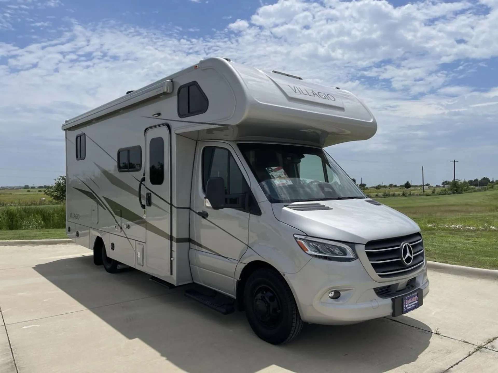 2027 Renegade RV Villagio 25FWC dealer photo 1 from McClains RV