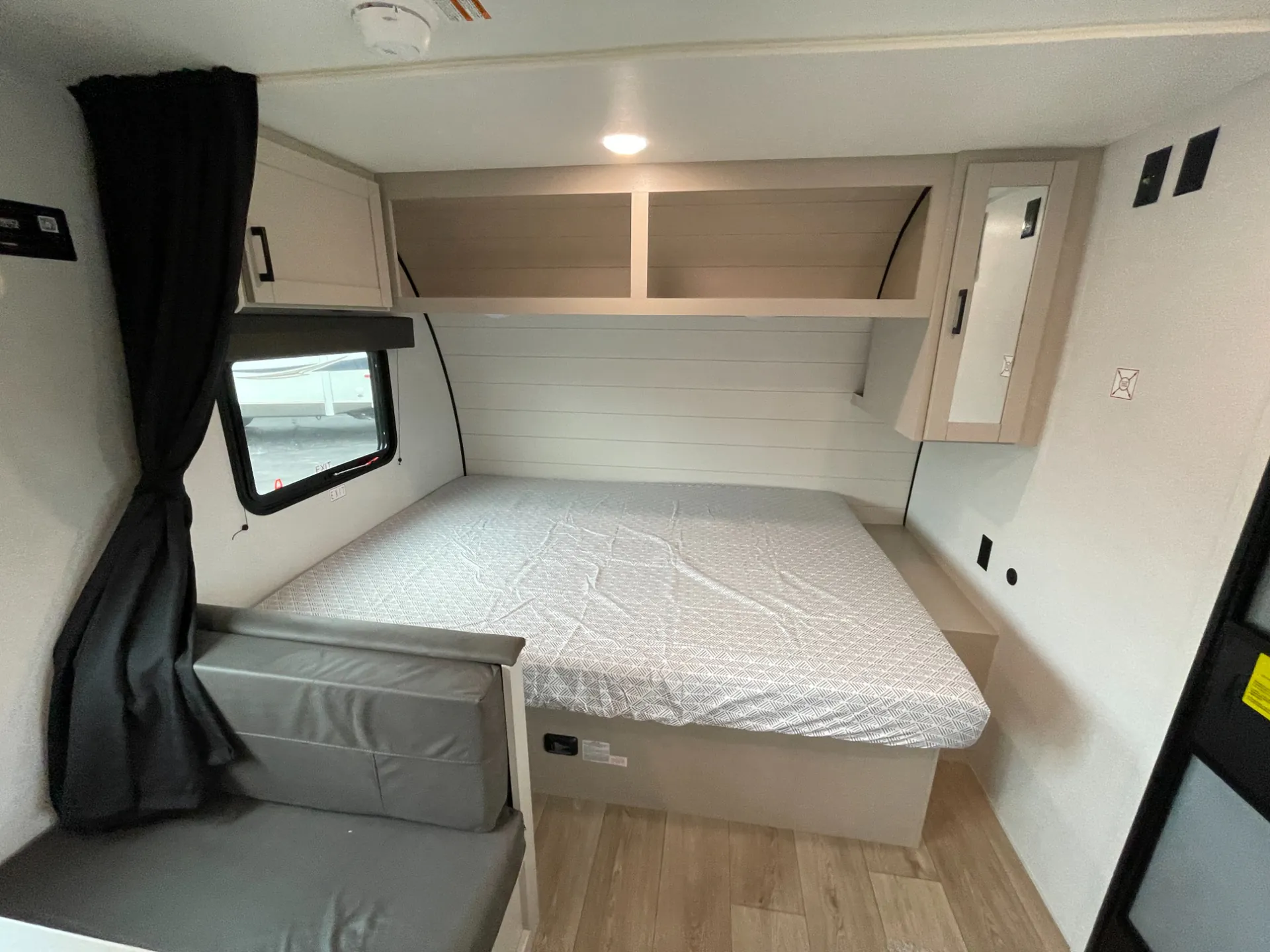 2027 Jayco Jay Flight 175BH - Photo 4