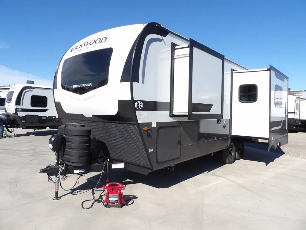 2027 Forest River Rockwood Mini Lite 2515S - Photo 3