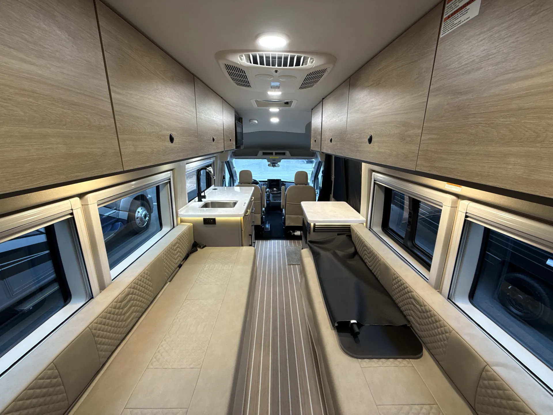 2026 entegra coach Expanse 21T — living area main