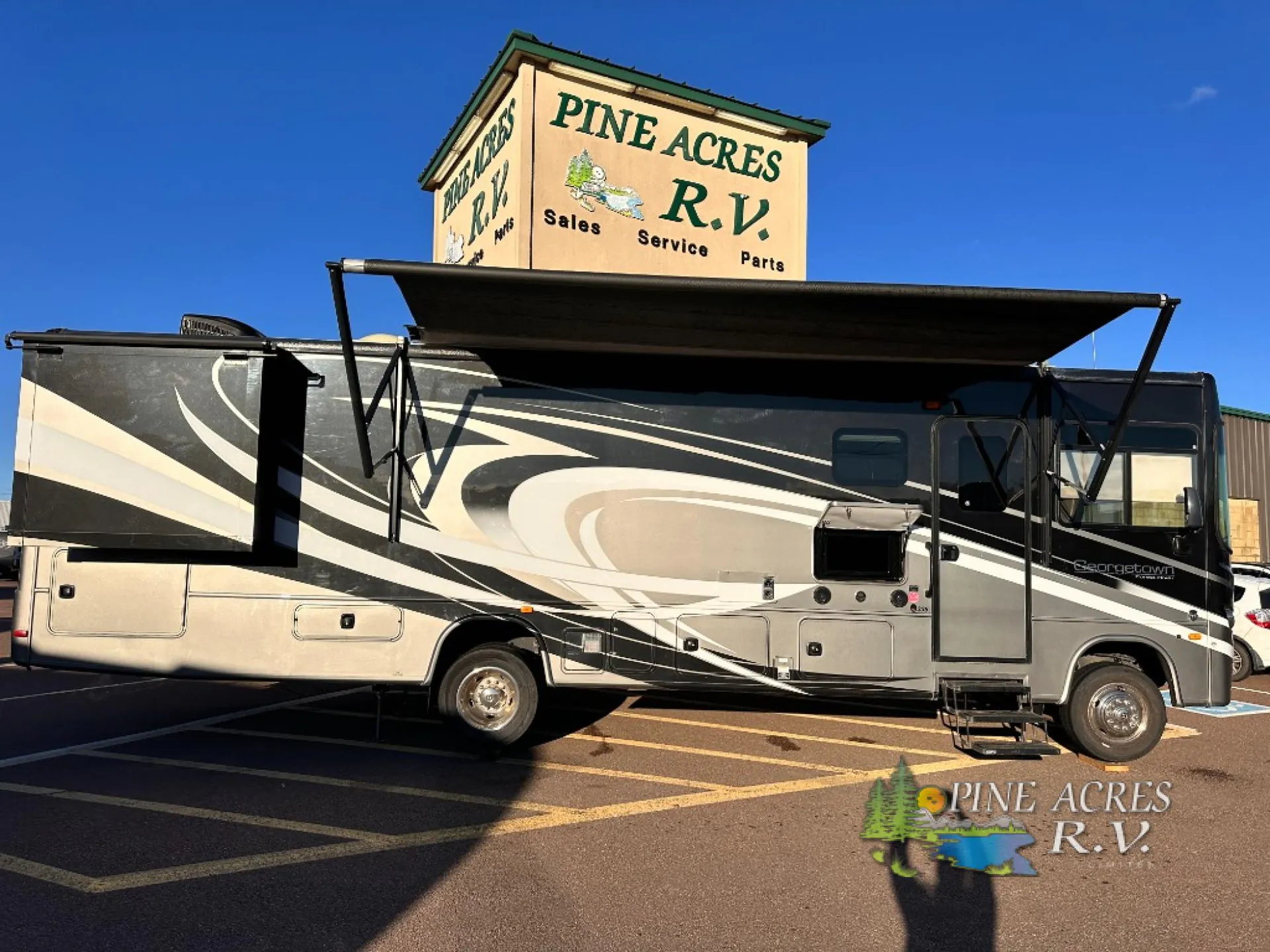 2016 Forest River Georgetown 335DS