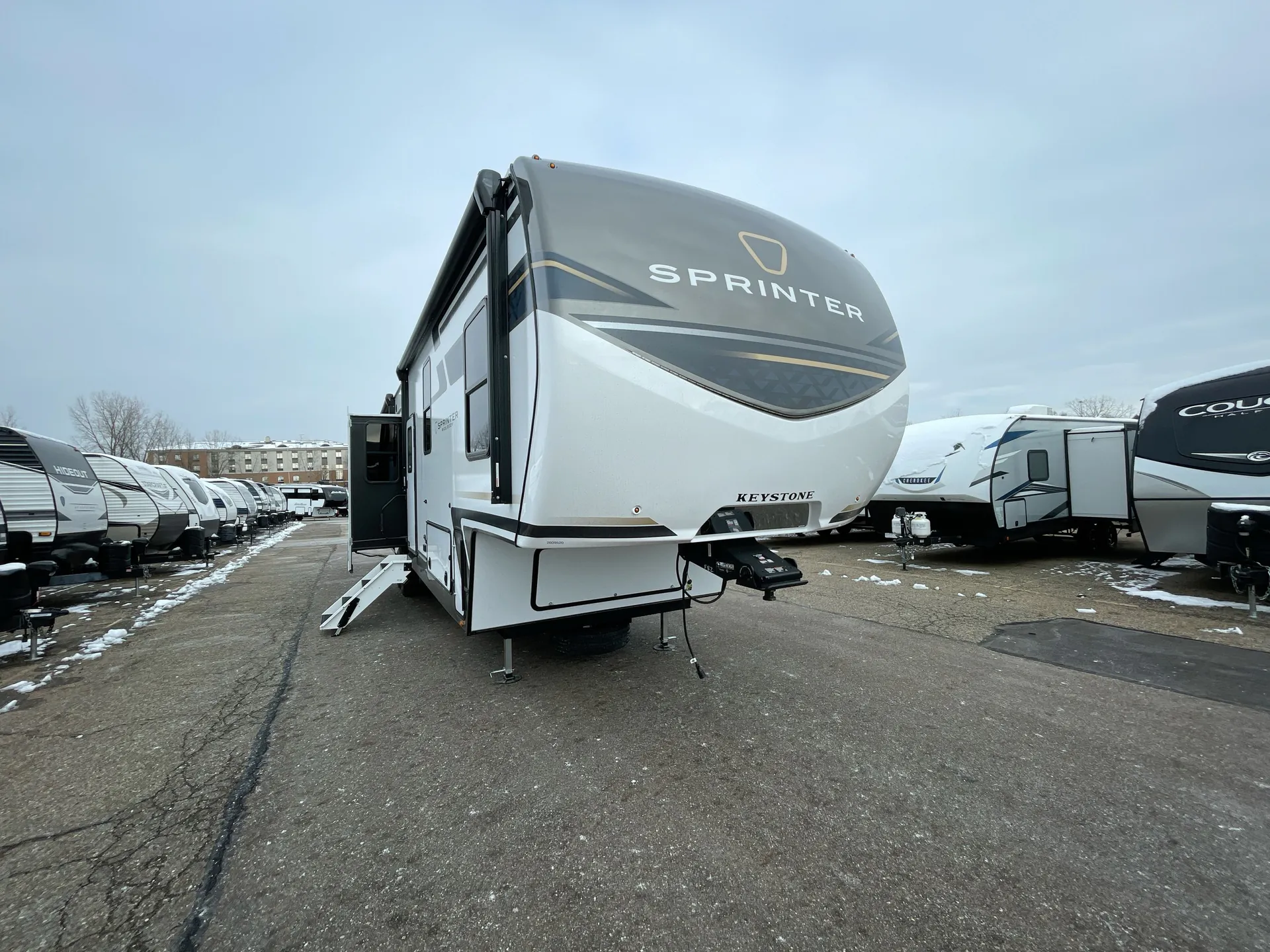 2026 Keystone Sprinter 3950SSP - Photo 2
