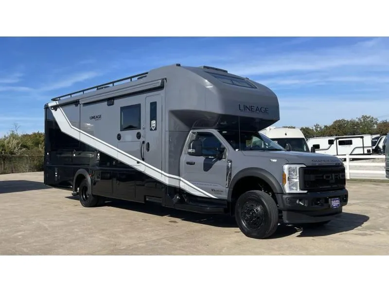 2026 Grand Design Lineage Series F 31ZW - Photo 3