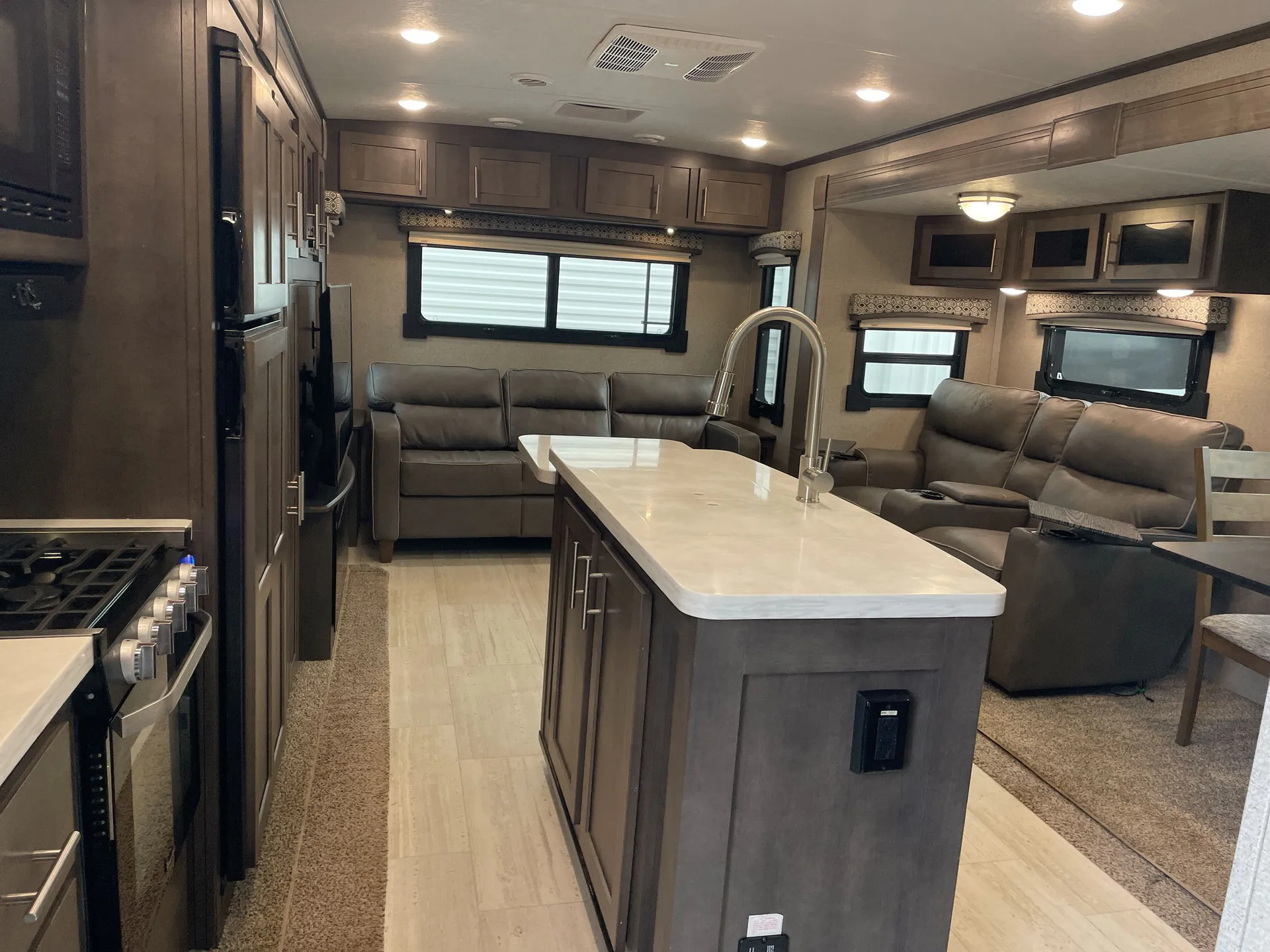 2020 Forest River Flagstaff Classic Super Lite 832OKBS — living area main